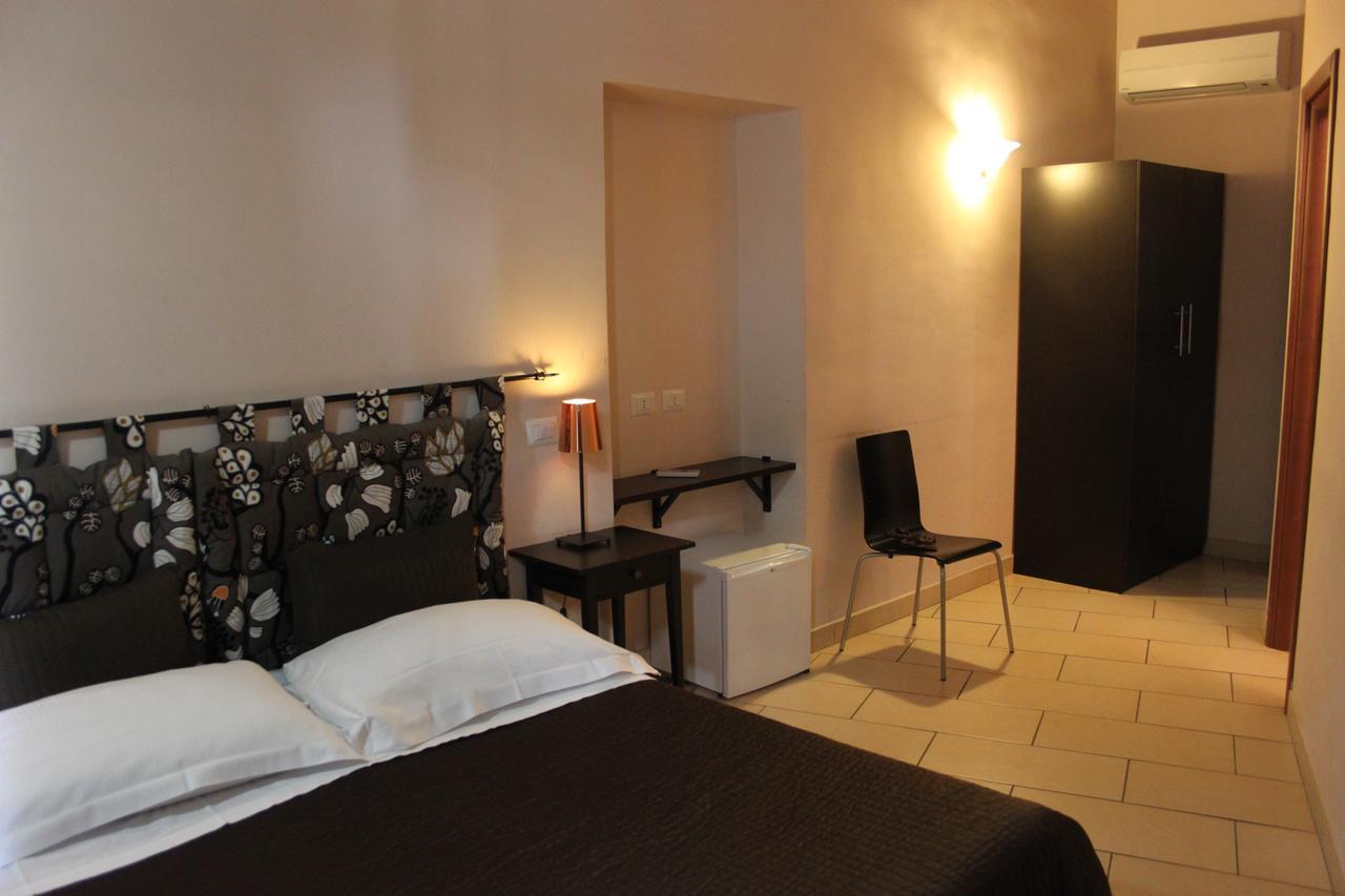 San Lorenzo Rooms Roma Exterior foto